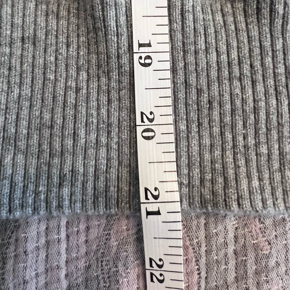 New J Crew Cashmere cropped V-neck cardigan sweater - Picture 6 of 6